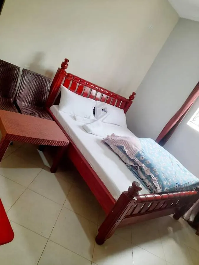 Zoe Heights Guest House Кампала Отель типа 